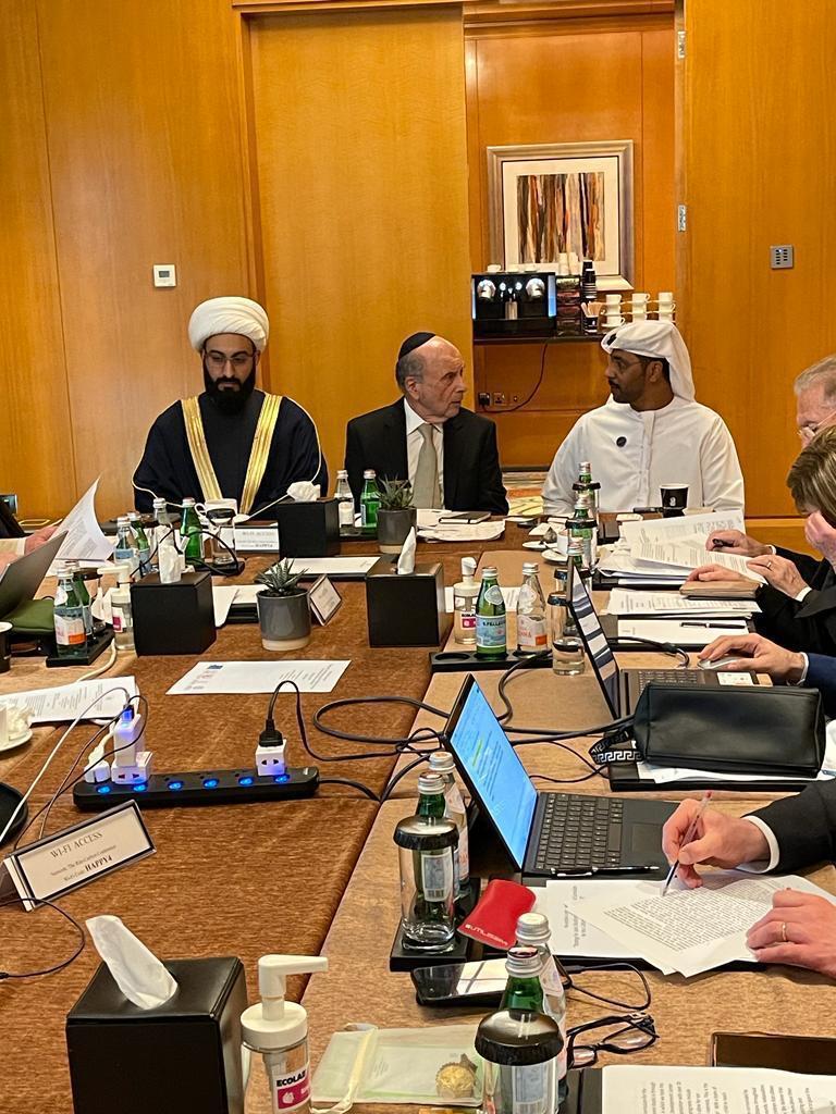 RoundTable